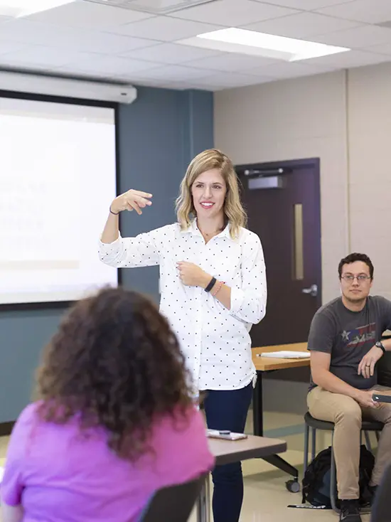Communication disorders faculty member leads a class in Graul.