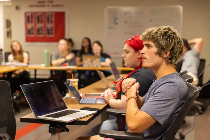 The Arrow at SEMO meeting for their student organization showcasing SEMO's experiential learning benefits in Missouri