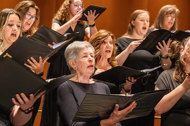 both SEMO students and community members perform for the semo choral union