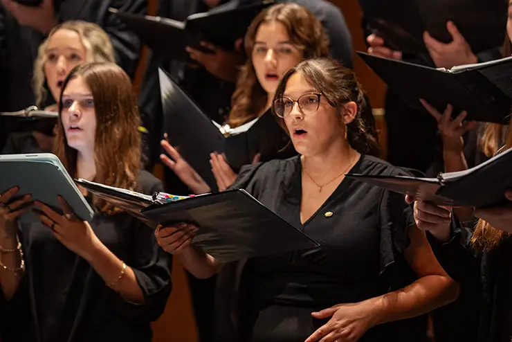 SEMO students perform in the University choir