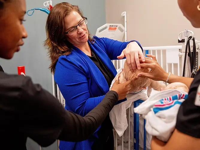 nursing majors at SEMO take part in a lesson in the nursing lab