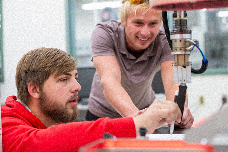 Two SEMO students working in a course at Southeast in the Engineering and Technology Department