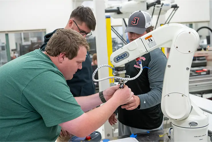 Engineering Students at SEMO preparing for S&T