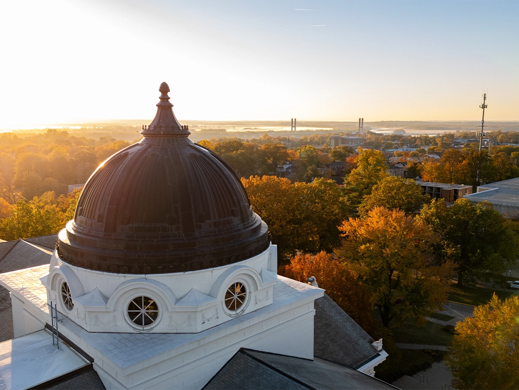 The beautiful horizon picture of the academic dome at SEMO.