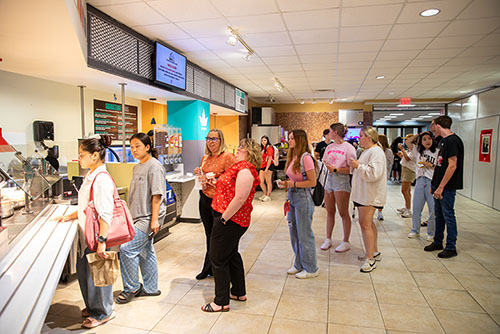 SEMO members line up to eat at the Copper Dome Cafe