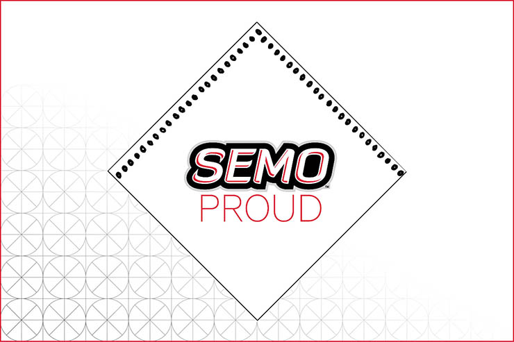Graduation Cap Design that reads: "SEMO PROUD".