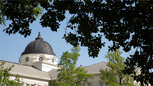 Image of Academic Hall on the campus of Southeast Missouri State University.