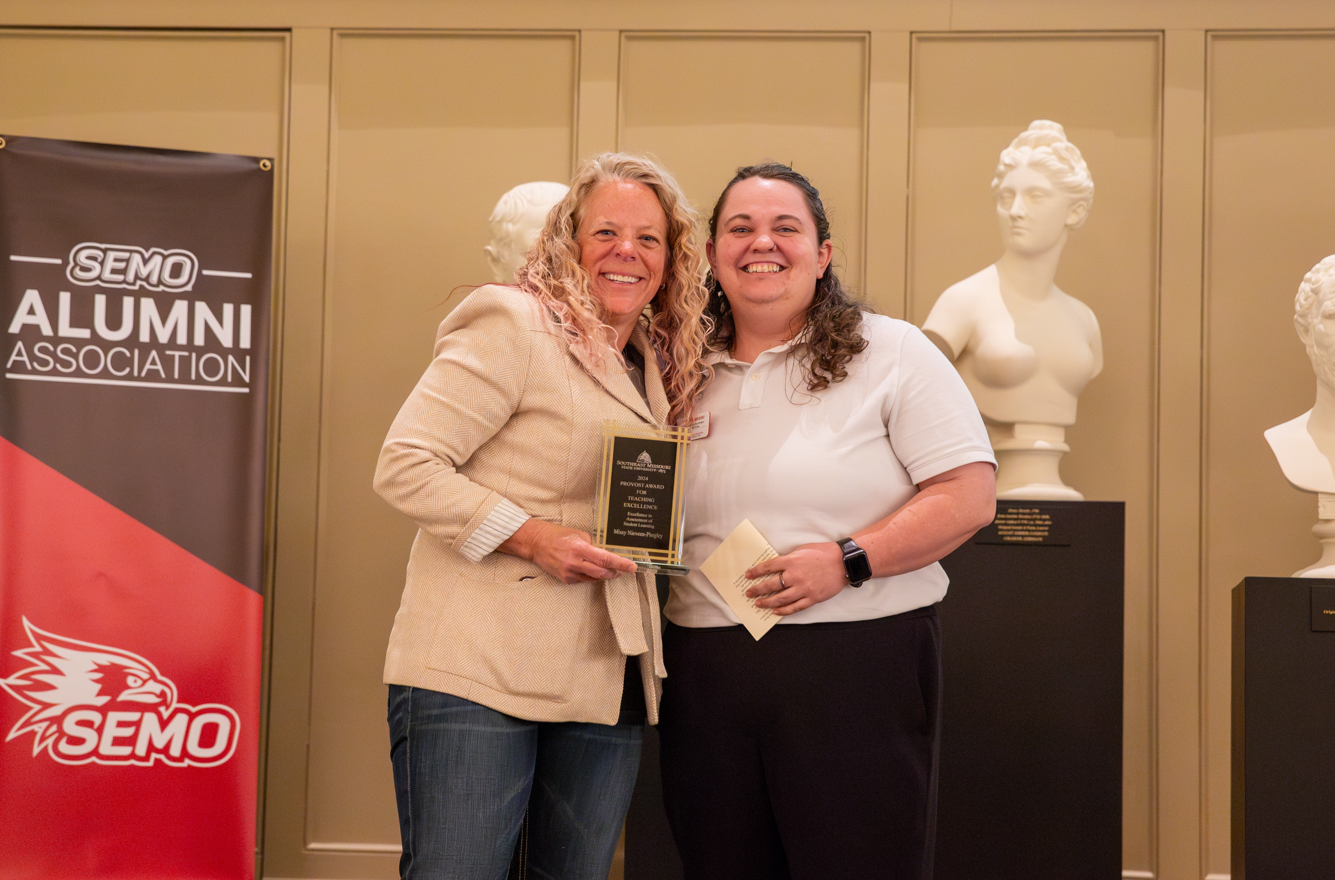 2024-Missy Nieveen-Phegley receives her teaching award