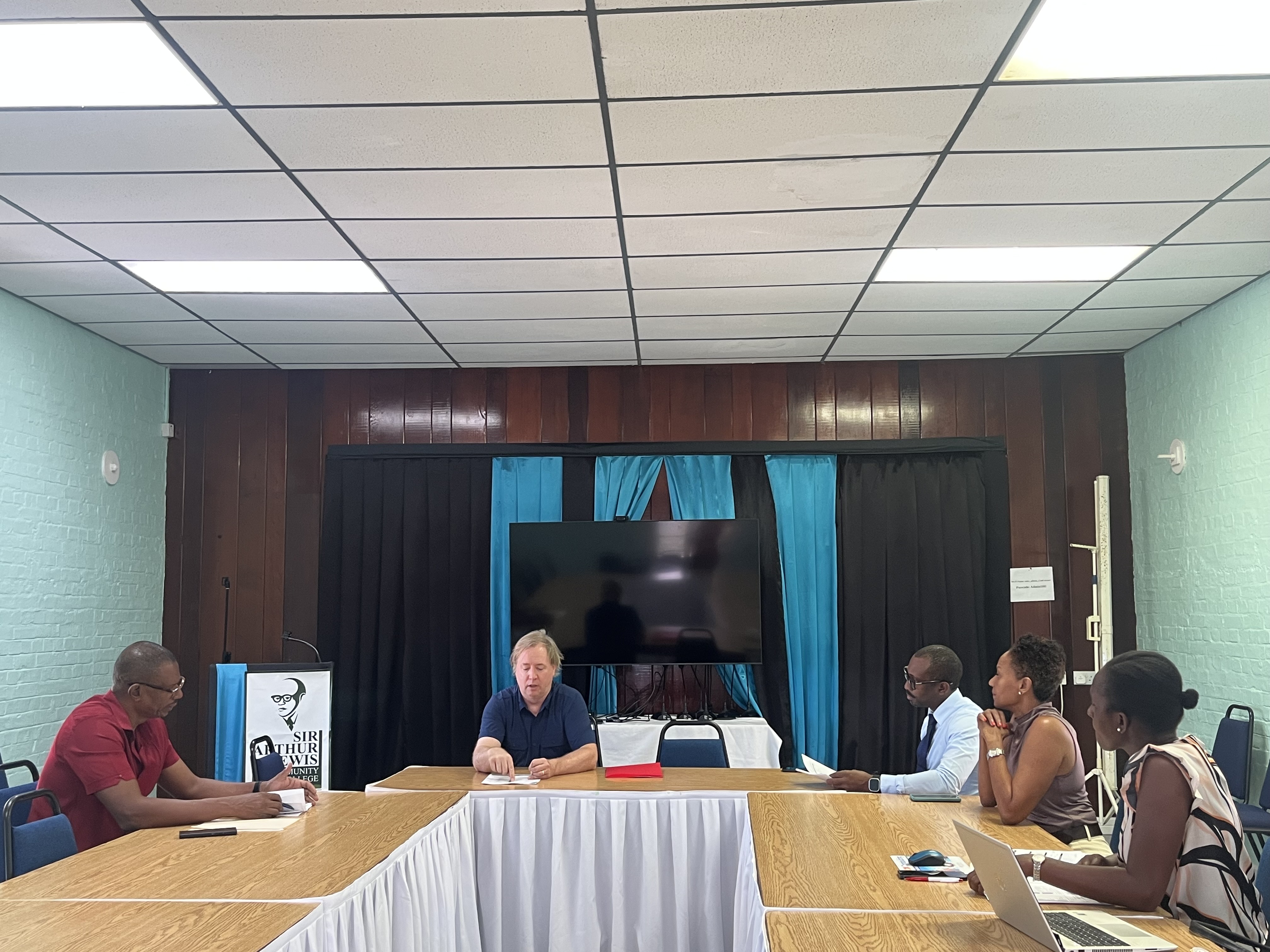 SEMO professor and biology chair Dr. Tim Judd signs an MOU with SALCC.