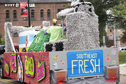 2018 Southeast Homecoming Float - Southeast Fresh