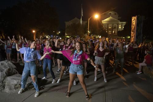 students outside at move-in bash celebrating