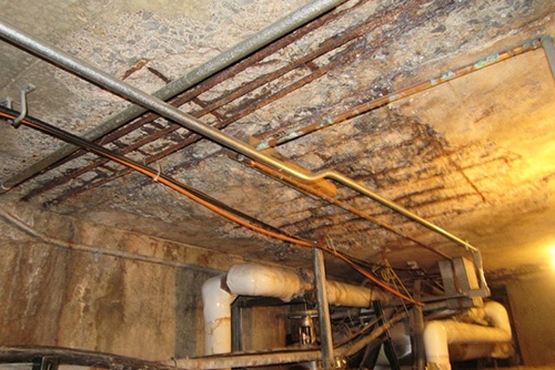 Pipes in the tunnels at SEMO