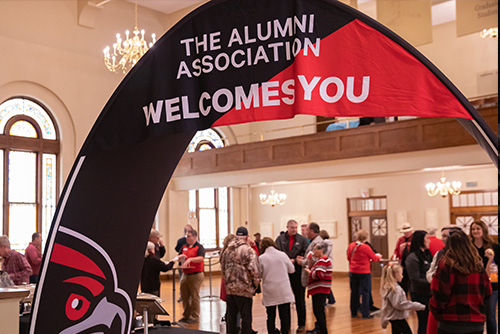 Alumni Welcome Arch looking into the breakfast location
