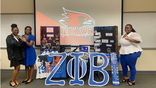 Zetas stand with their letters at a SEMO event.